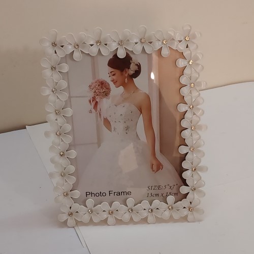 View Product: PHOTO FRAME