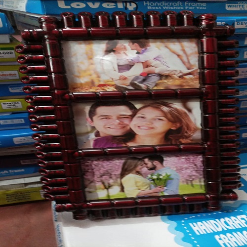 View Product: PHOTO FRAME (3 PHOTO)